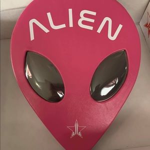 BRAND NEW ALIEN PALETTE JEFFREE STAR COSMETICS